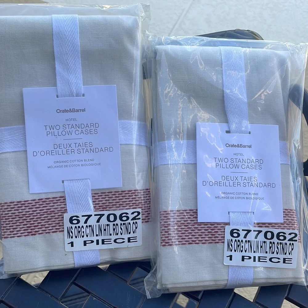 COPY - Crate and Barrel Standard Organic Cotton/Linen PILLOWCASE set. TWO avail…